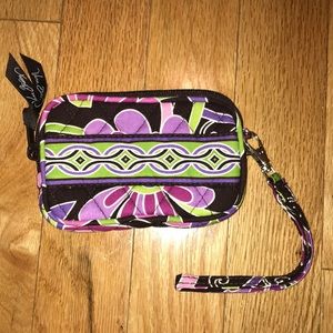 vera bradley wristlet